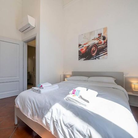 Via Emilia Centro - Stupendo Appartamento A مودينا المظهر الخارجي الصورة